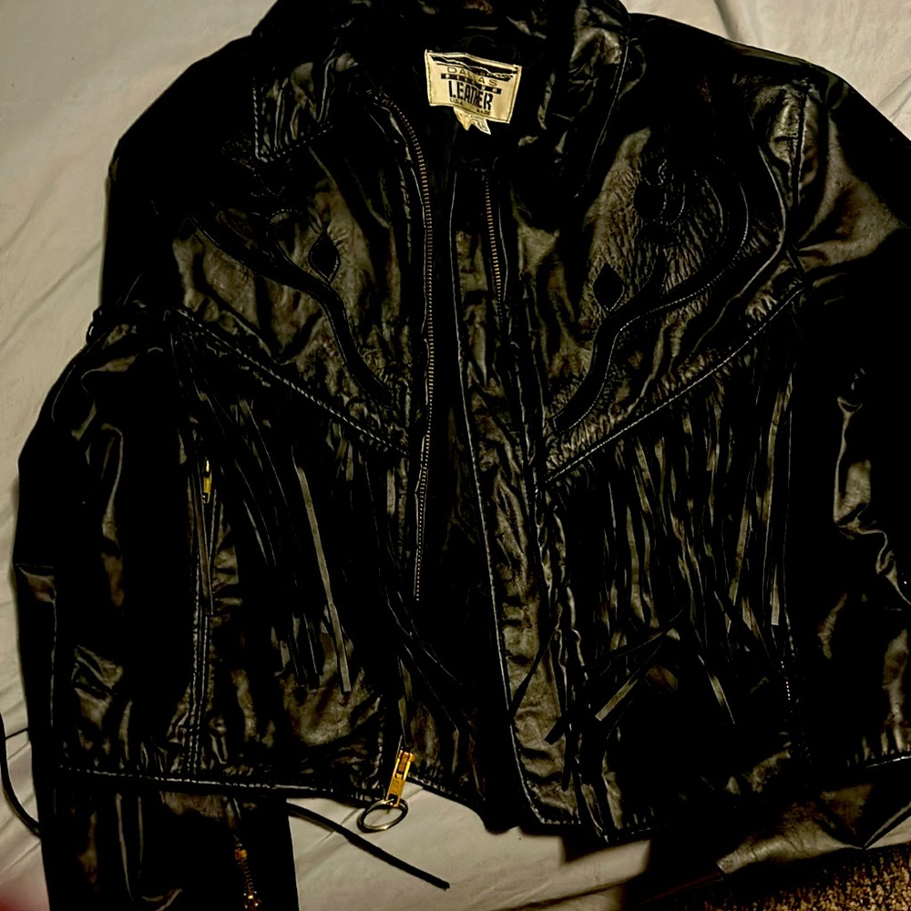Women’s leather jacket with fringes